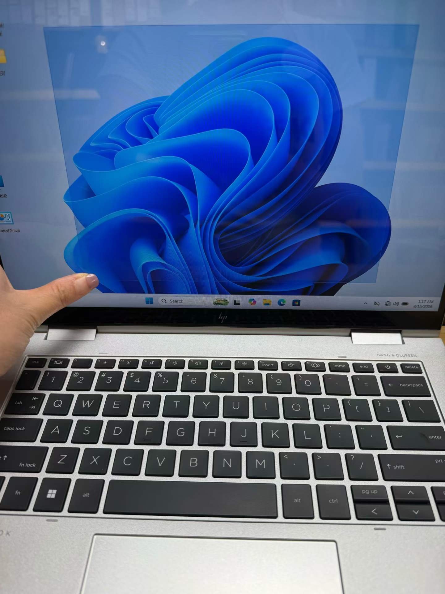 HP EliteBook 1040 G9 X360 Touchscreen Image 2