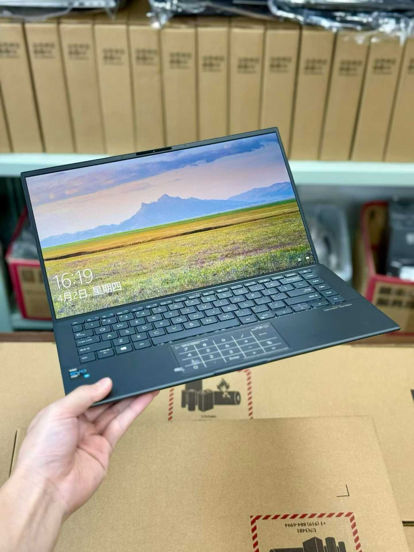 2021-2022  Asus Zenbook  UX435 Image 4