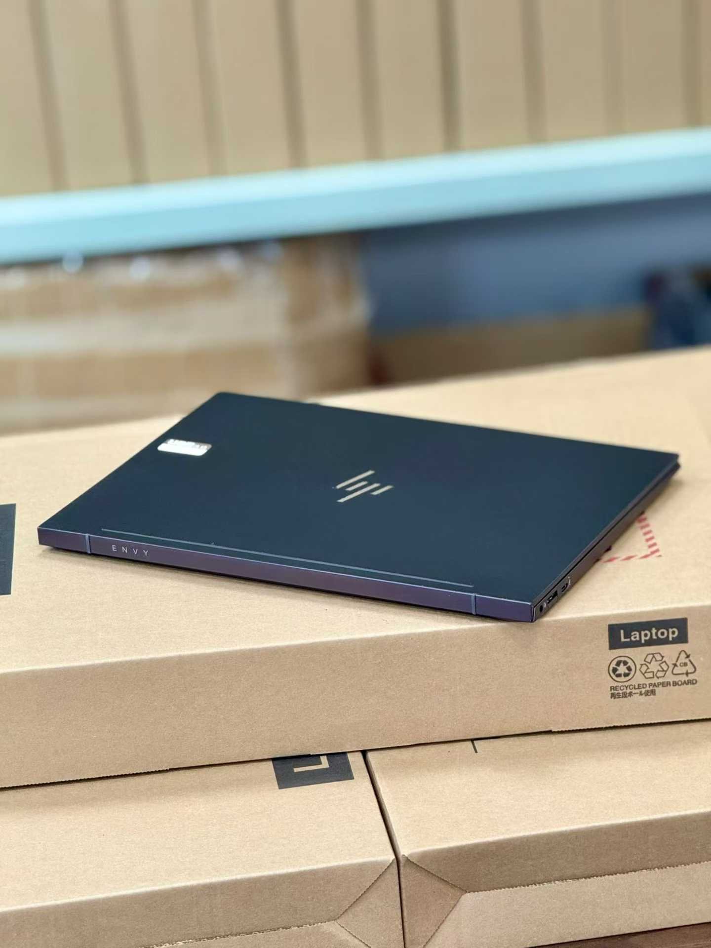 2020-2021 Hp Envy13 i5 10th Gen Image 3