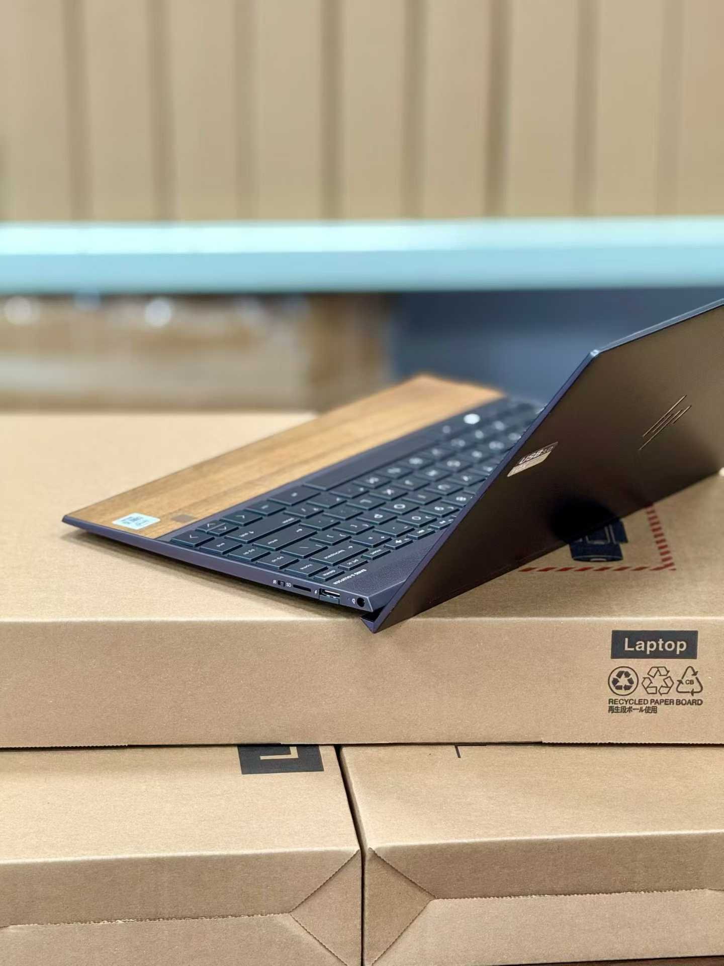 2020-2021 Hp Envy13 i5 10th Gen Image 4