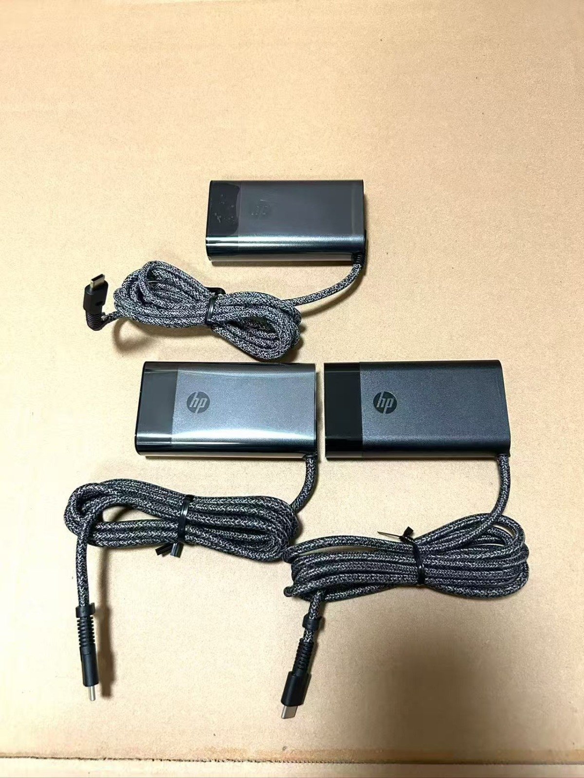 HP type C charger Image 1