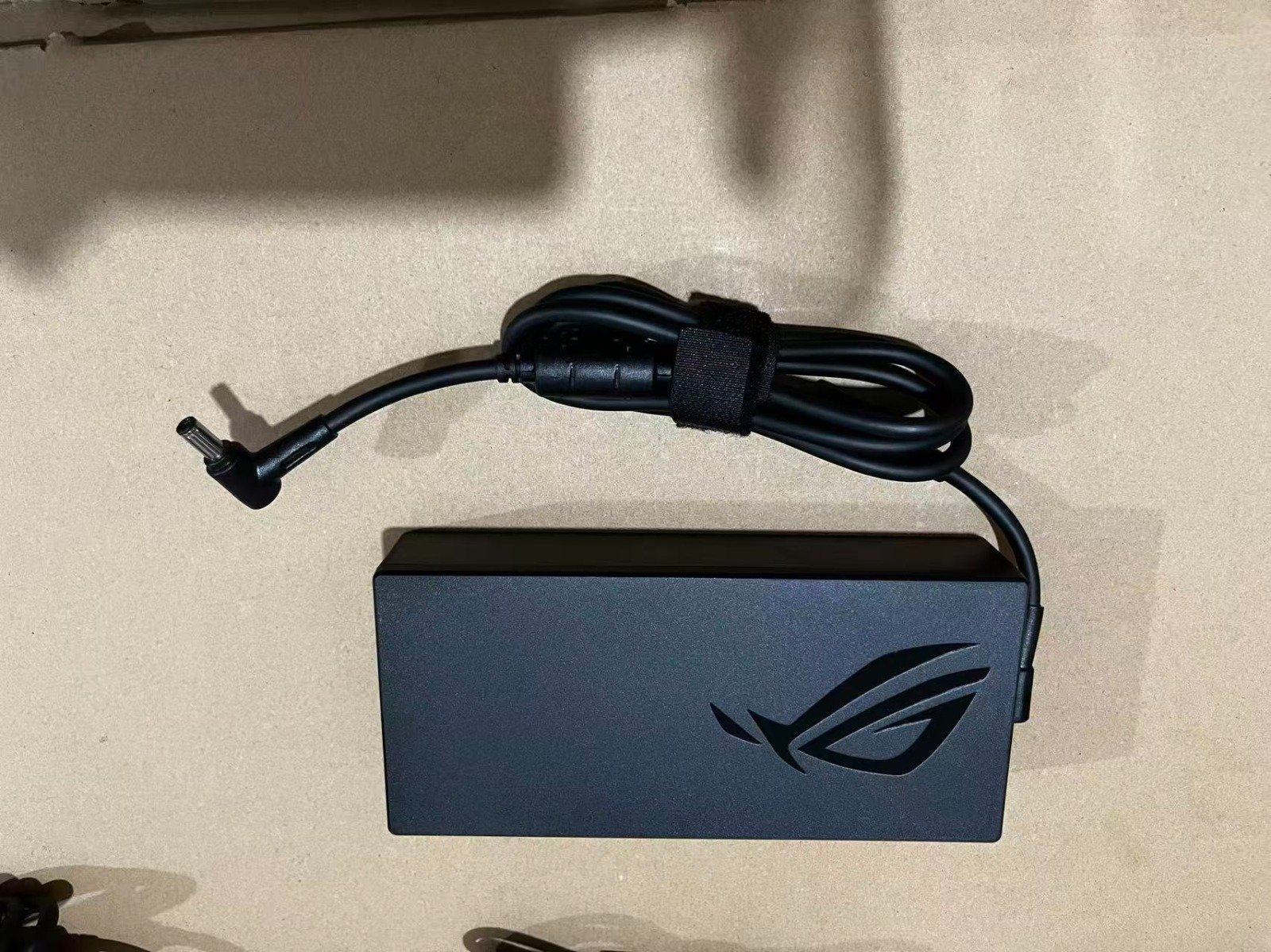 Acer High end workstation and Gaming Charger Image 1