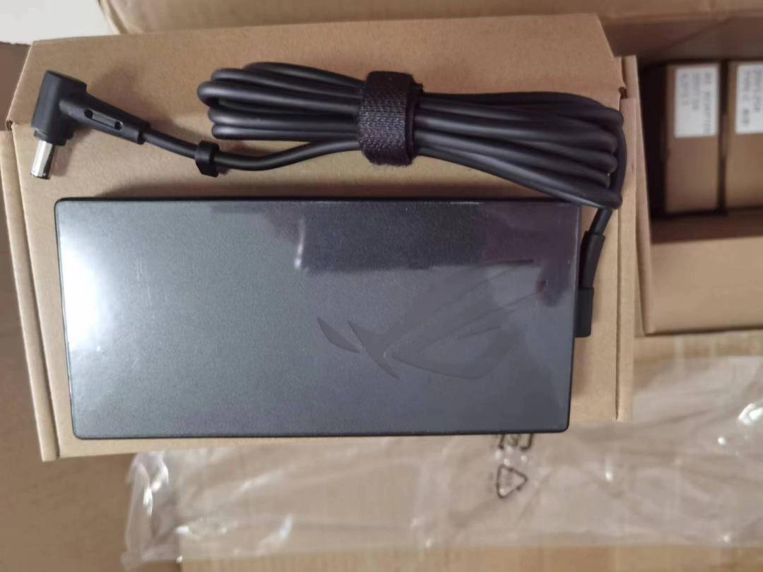 Acer High end workstation and Gaming Charger Image 2