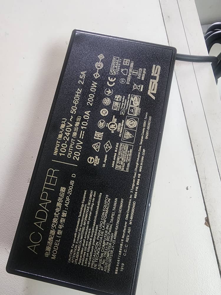 Acer High end workstation and Gaming Charger Image 3